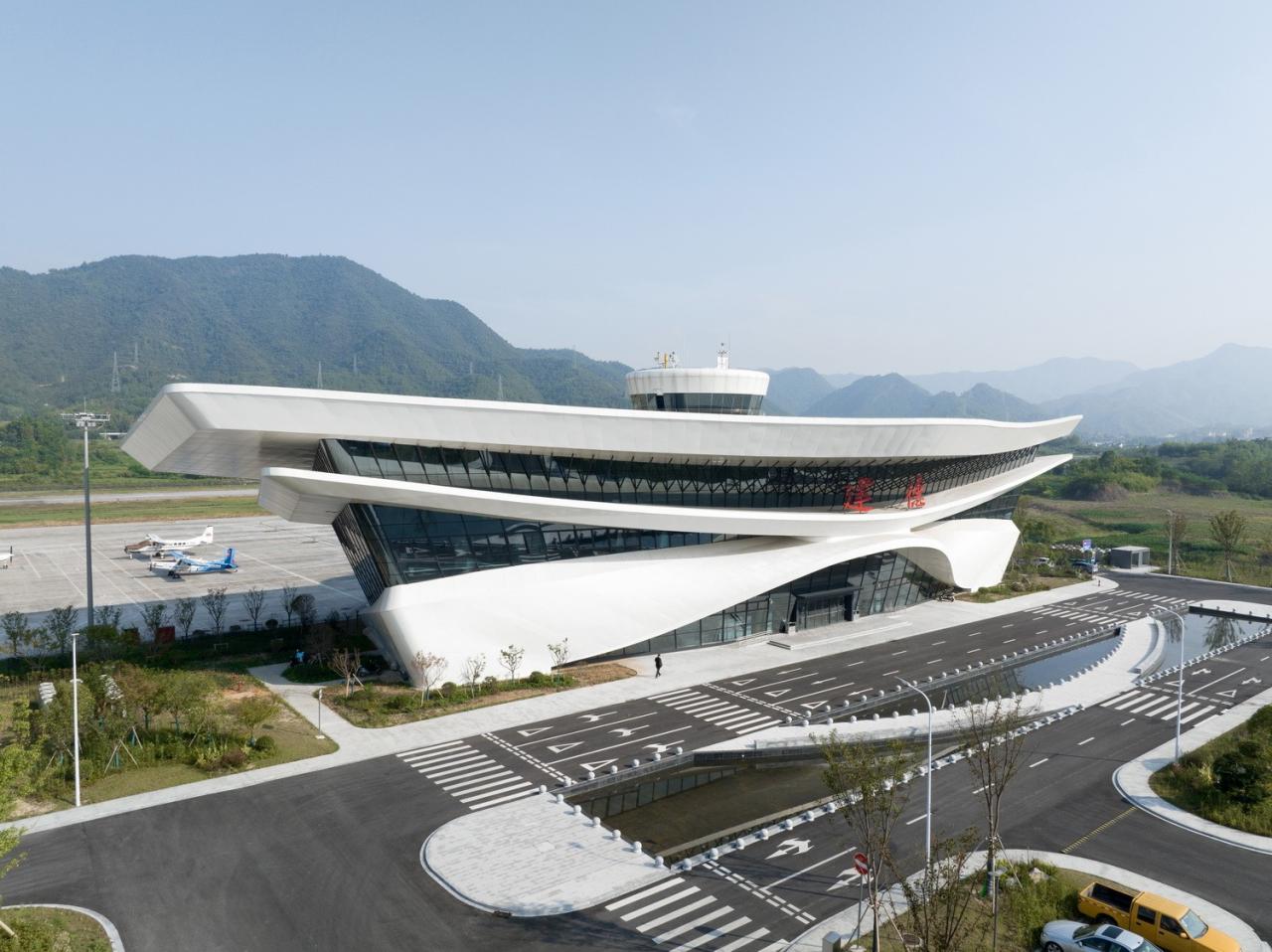 BIM建筑|杭州亚运配套设施:千岛湖通用机场航站楼 / 境澜建筑 BIM建筑|杭州亚运配套设施:千岛湖通用机场航站楼 / 境澜建筑