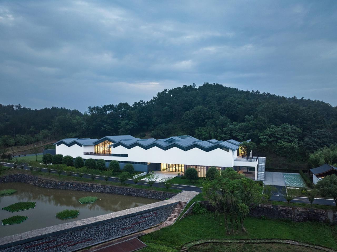 BIM建筑|雪峰文学馆 / 同济院 麟和建筑工作室 BIM建筑|雪峰文学馆 / 同济院 麟和建筑工作室
