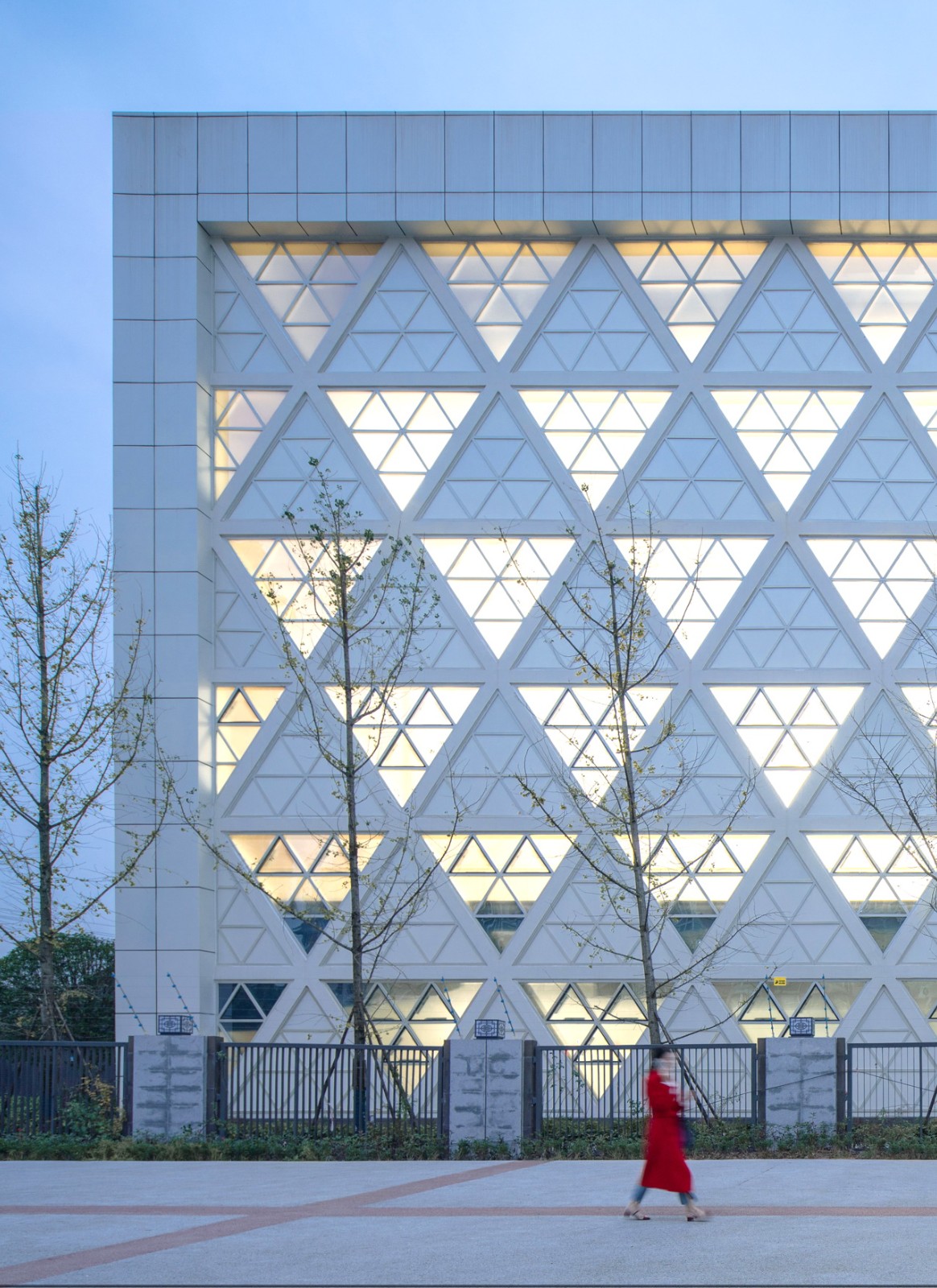 BIM建筑|龙泉中学体育馆 / 中国建筑西南设计研究院有限公司 BIM建筑|龙泉中学体育馆 / 中国建筑西南设计研究院有限公司