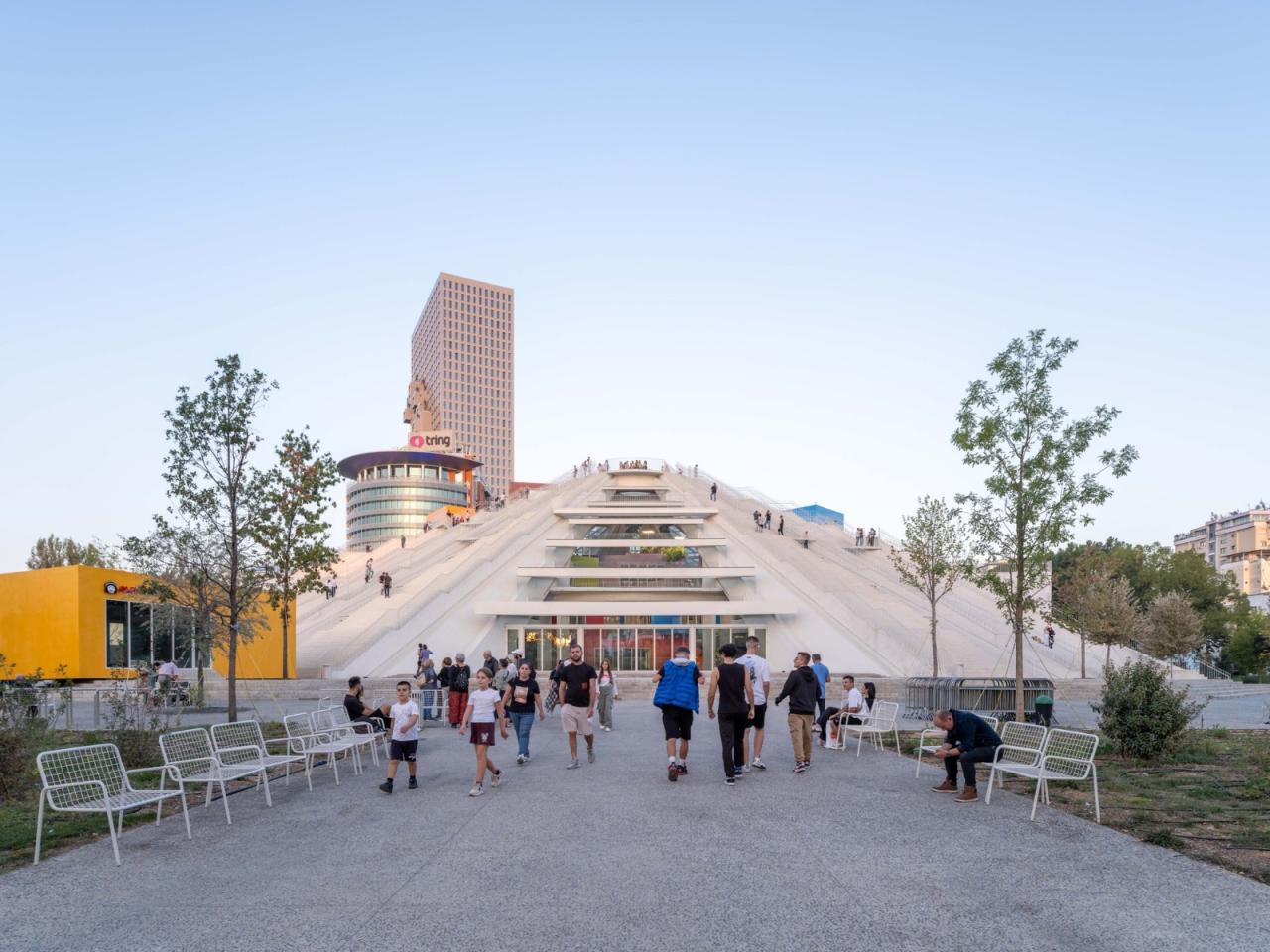 BIM建筑|地拉那金字塔 / MVRDV BIM建筑|地拉那金字塔 / MVRDV