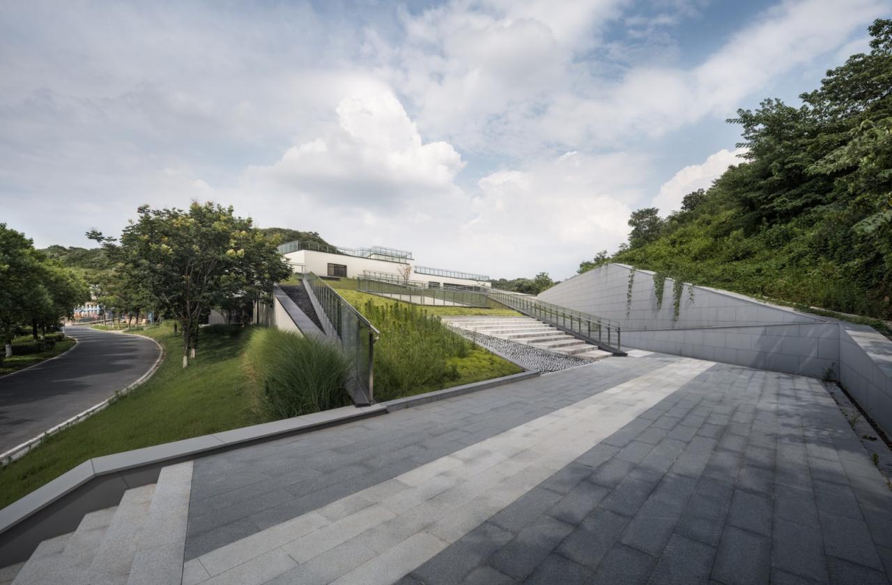 BIM建筑|南京大学仙林校区众创空间二期 / 南大建筑钟华颖工作室 BIM建筑|南京大学仙林校区众创空间二期 / 南大建筑钟华颖工作室