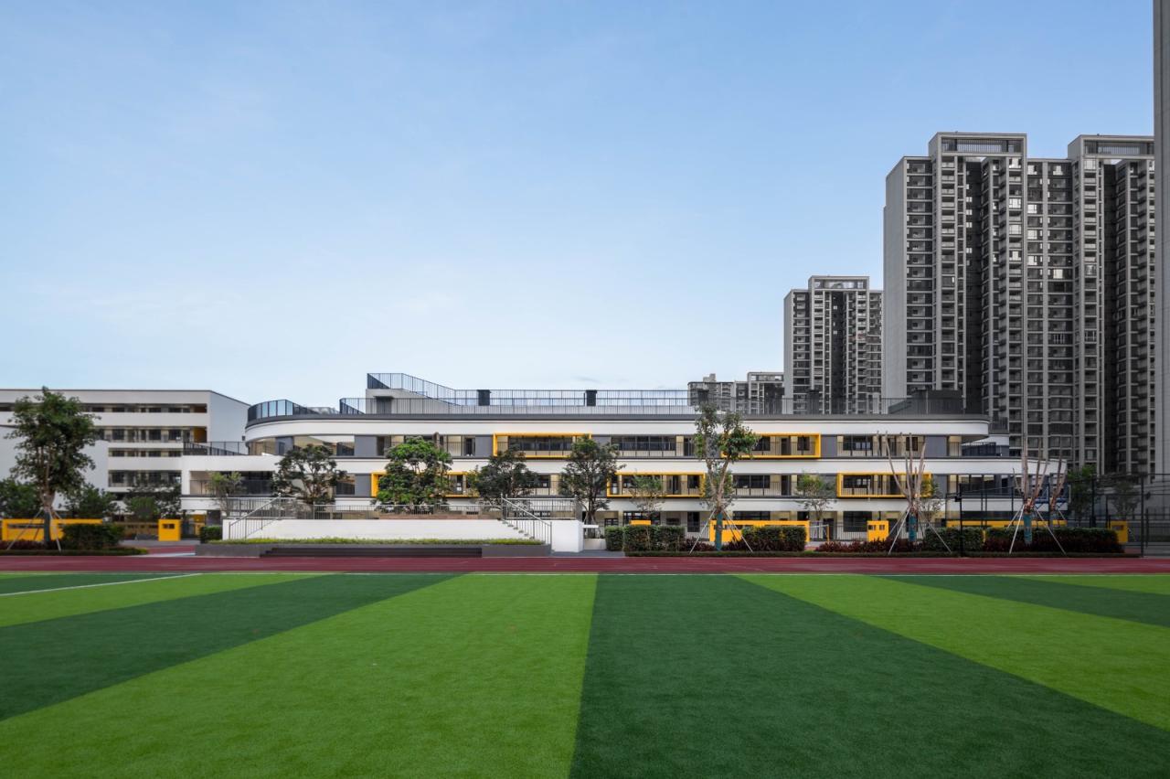 BIM建筑|汕头市龙湖区中阳学校与汕特中心幼儿园 / 柏涛建筑 BIM建筑|汕头市龙湖区中阳学校与汕特中心幼儿园 / 柏涛建筑