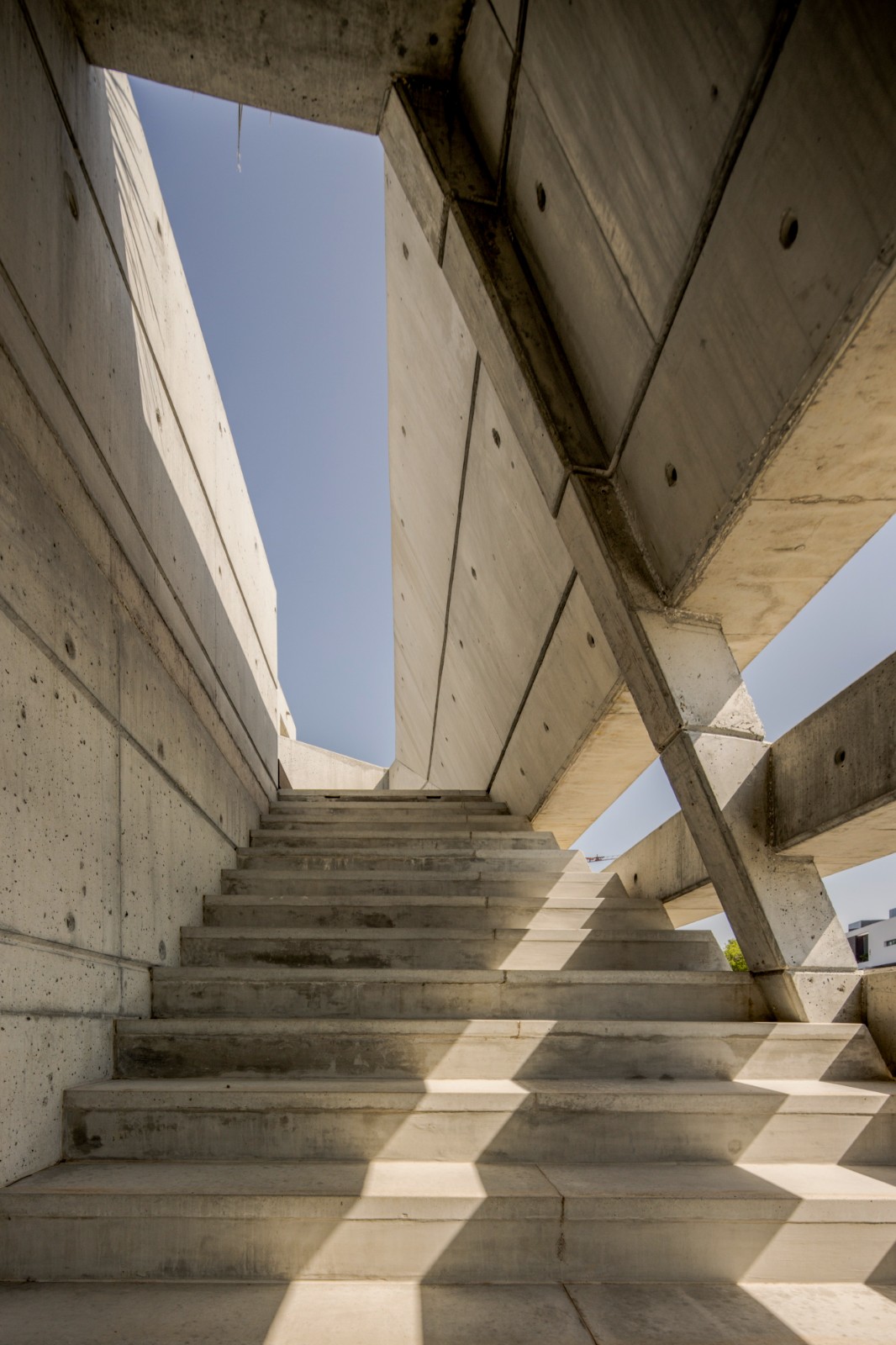 BIM建筑|Quinta do Rei 住宅 / Contaminar Arquitetos BIM建筑|Quinta do Rei 住宅 / Contaminar Arquitetos