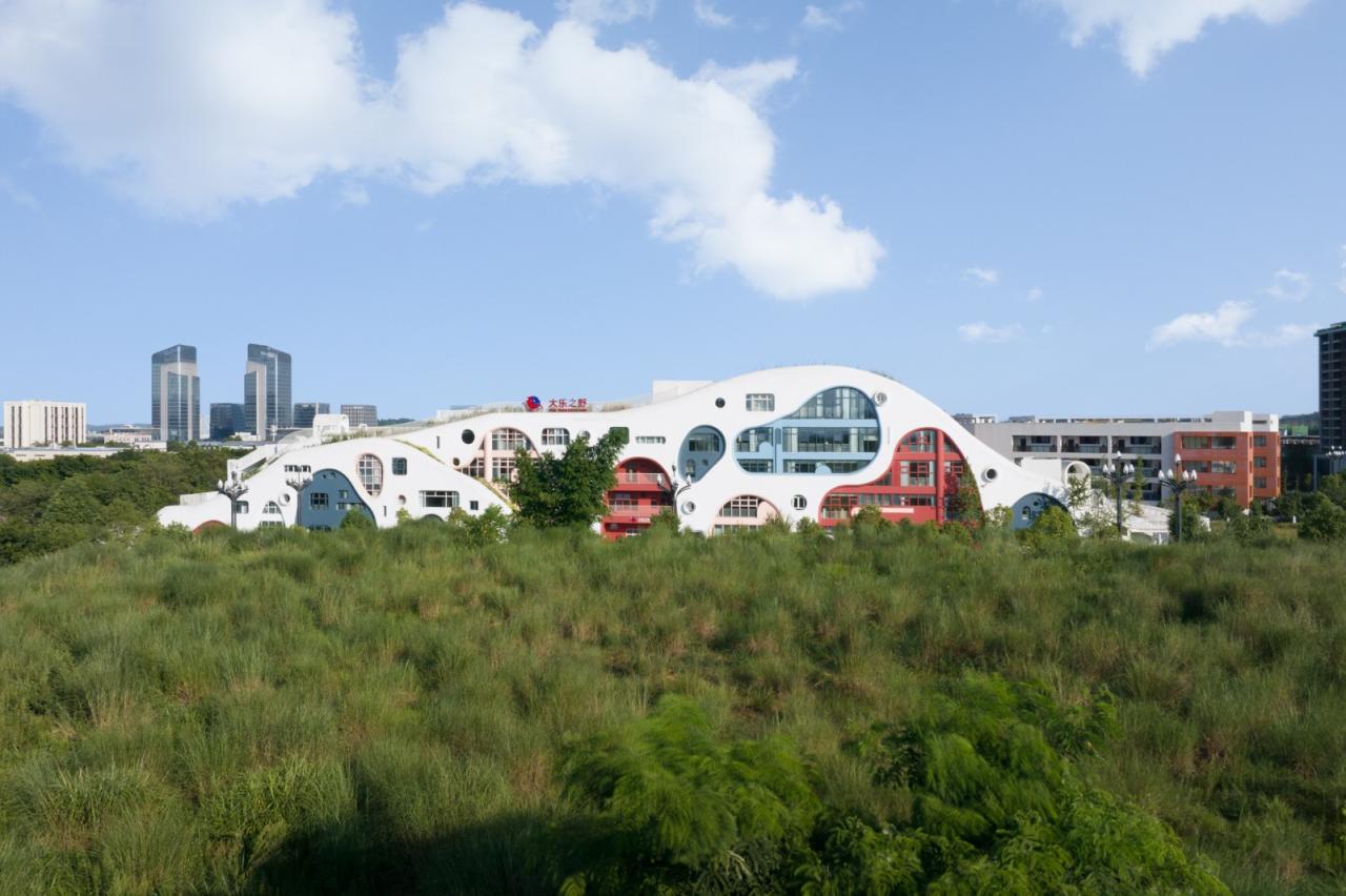 BIM建筑|中国最美幼儿园:大乐之野幼儿园,他们让幼儿园成为了最向往的地方/ 迪卡建筑设计中心 BIM建筑|中国最美幼儿园:大乐之野幼儿园,他们让幼儿园成为了最向往的地方/ 迪卡建筑设计中心