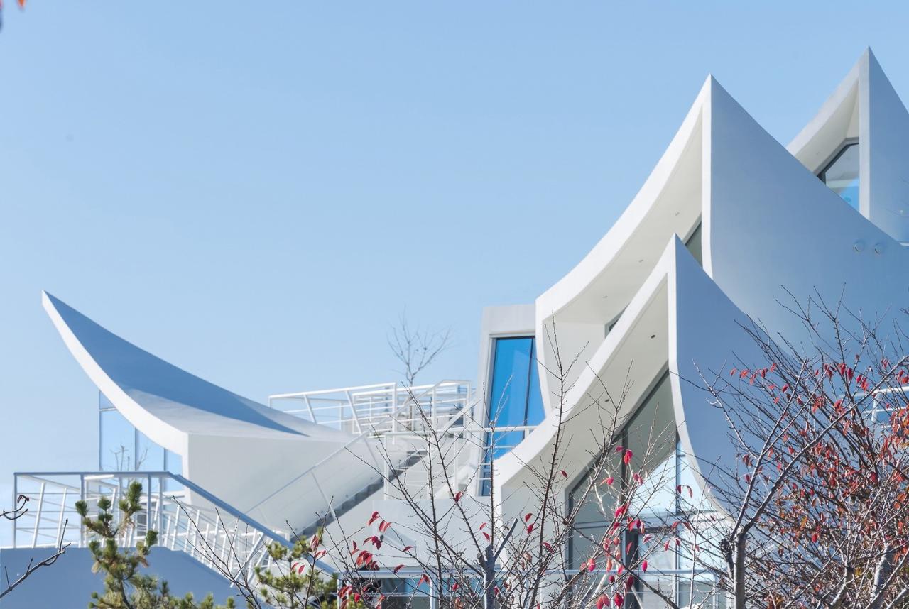 BIM建筑|帆船屋 / IROJE KHM Architects BIM建筑|帆船屋 / IROJE KHM Architects