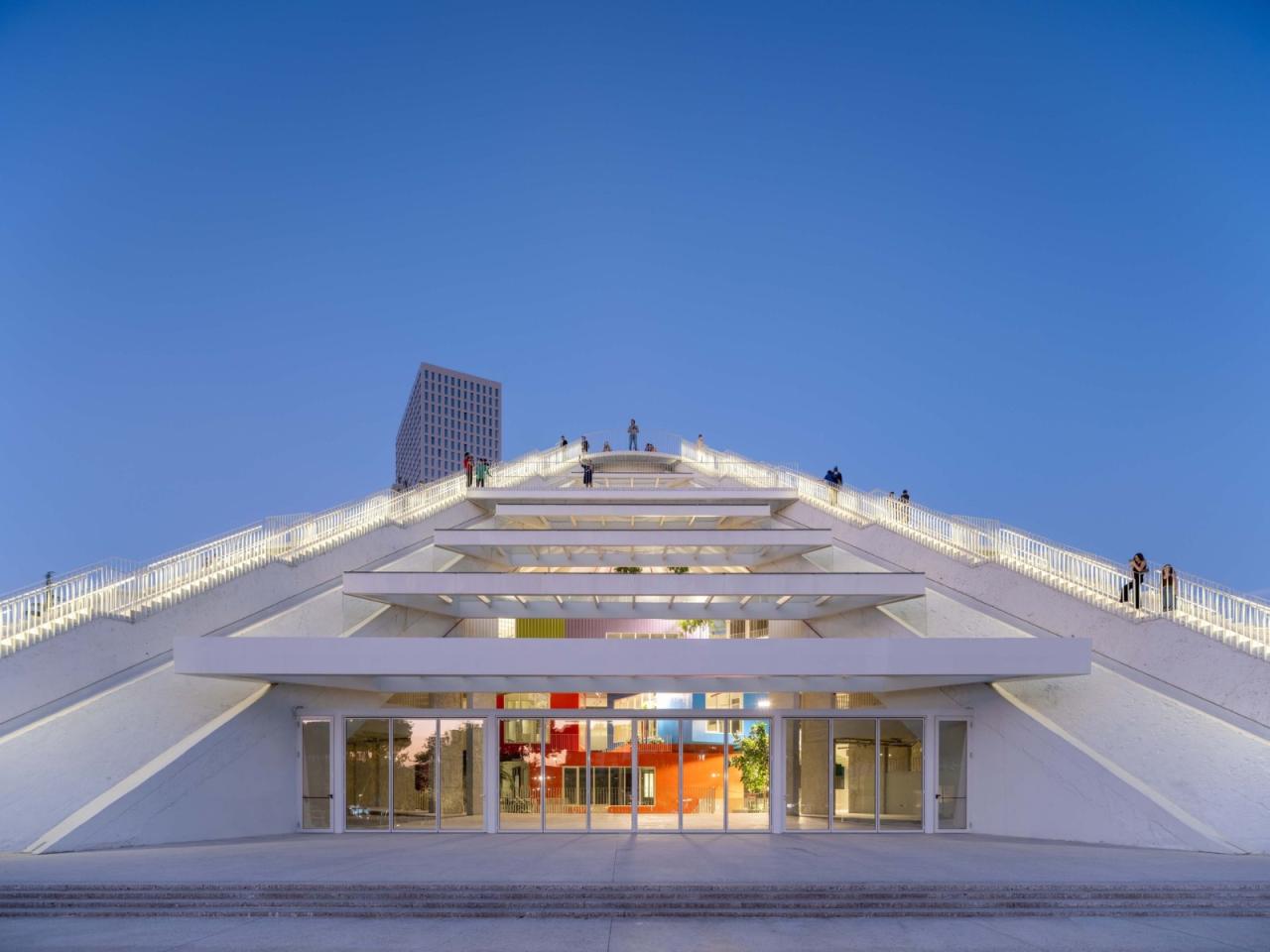 BIM建筑|地拉那金字塔 / MVRDV BIM建筑|地拉那金字塔 / MVRDV