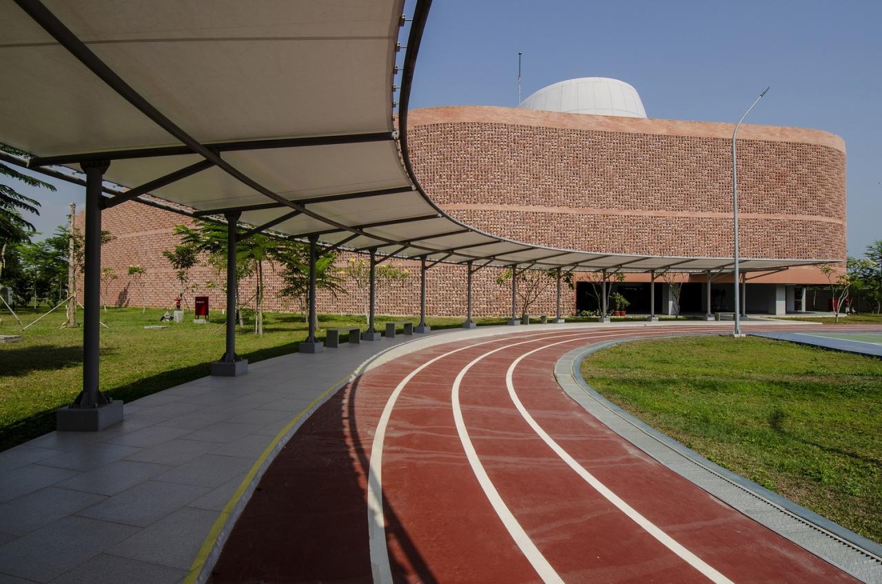 BIM建筑|Binus 三宝垄教育园区 / Denton Corker Marshall BIM建筑|Binus 三宝垄教育园区 / Denton Corker Marshall