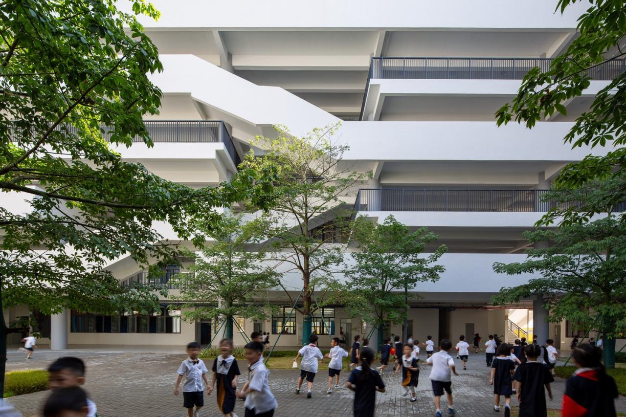 BIM建筑|汕头市龙湖区中阳学校与汕特中心幼儿园 / 柏涛建筑 BIM建筑|汕头市龙湖区中阳学校与汕特中心幼儿园 / 柏涛建筑