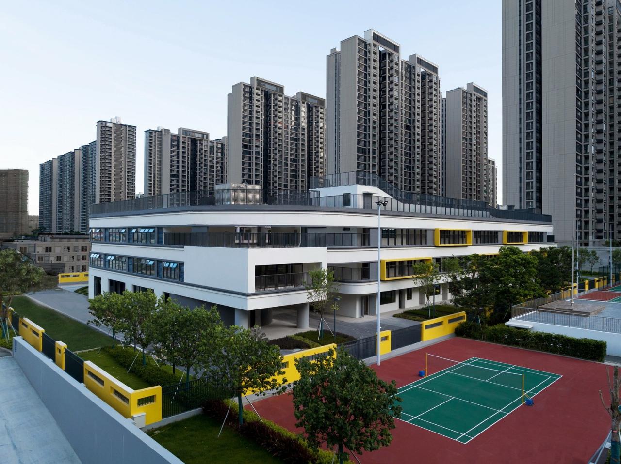 BIM建筑|汕头市龙湖区中阳学校与汕特中心幼儿园 / 柏涛建筑 BIM建筑|汕头市龙湖区中阳学校与汕特中心幼儿园 / 柏涛建筑