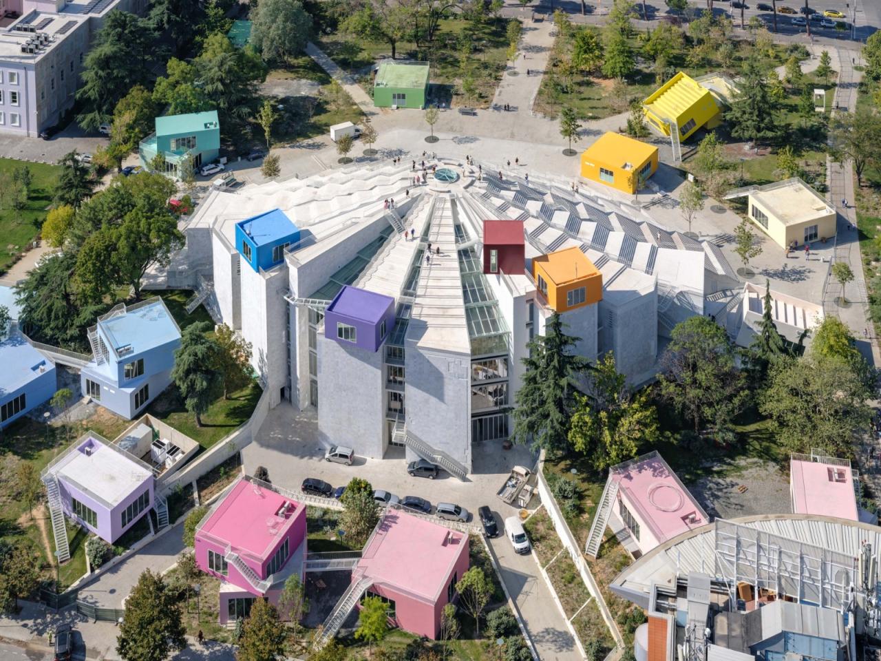 BIM建筑|地拉那金字塔 / MVRDV BIM建筑|地拉那金字塔 / MVRDV