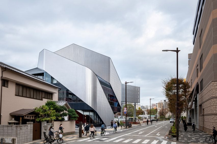 BIM建筑|Clouds AO工作室设计日本文化中心 BIM建筑|Clouds AO工作室设计日本文化中心