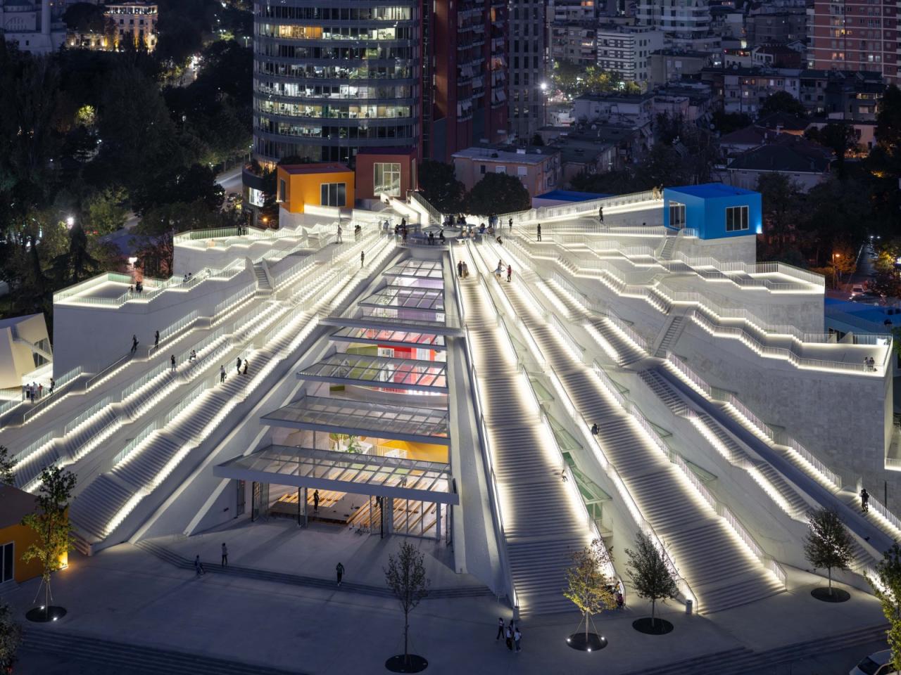 BIM建筑|地拉那金字塔 / MVRDV BIM建筑|地拉那金字塔 / MVRDV