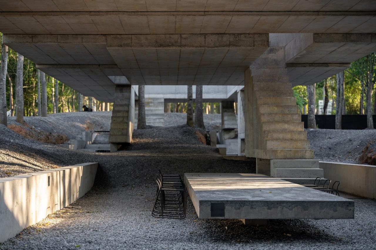 BIM建筑|黄之迷你咖啡厅 / JOYS Architects BIM建筑|黄之迷你咖啡厅 / JOYS Architects