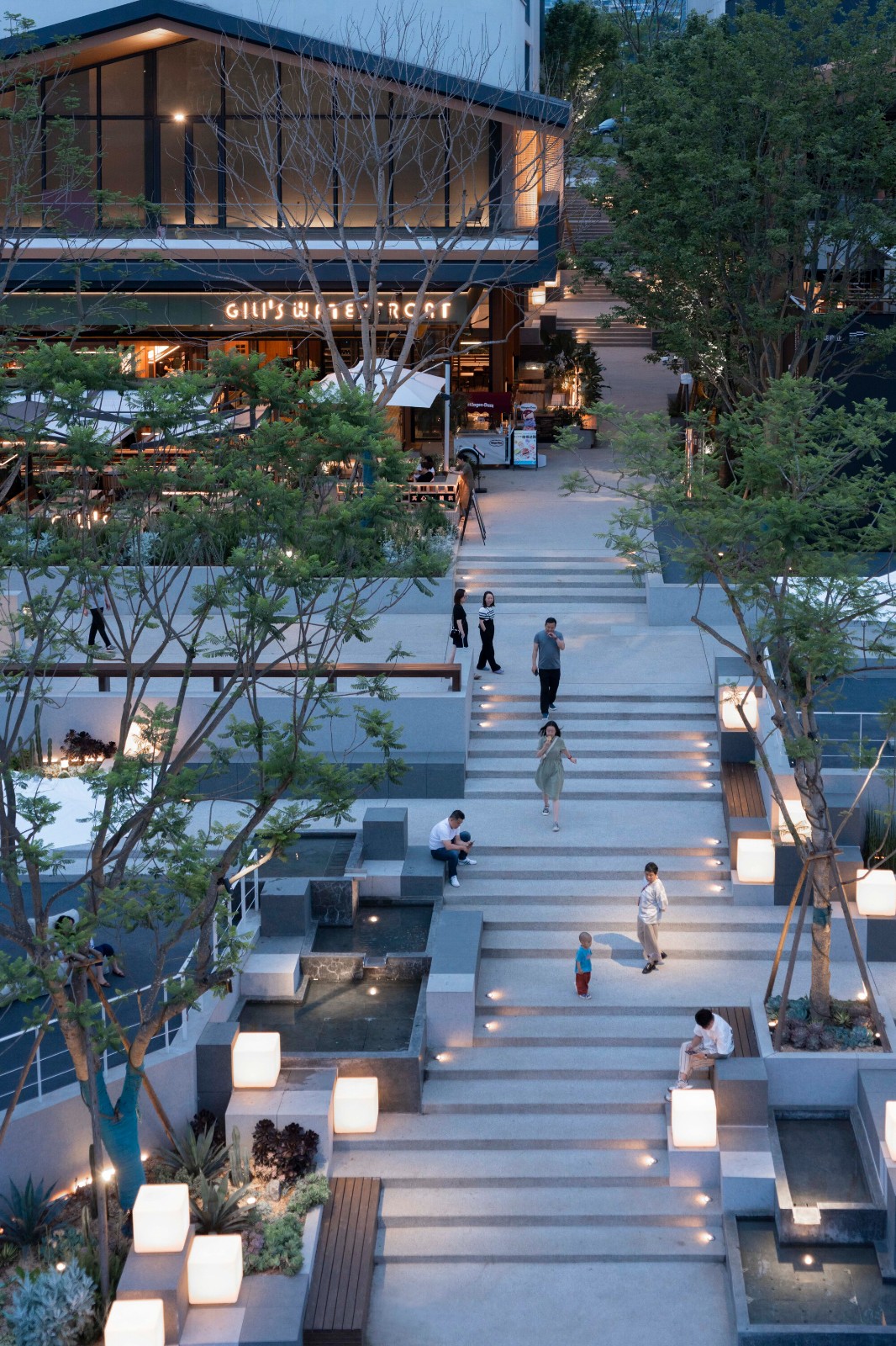BIM建筑|成都天府麓湖美食岛二期 / 四周建筑 BIM建筑|成都天府麓湖美食岛二期 / 四周建筑