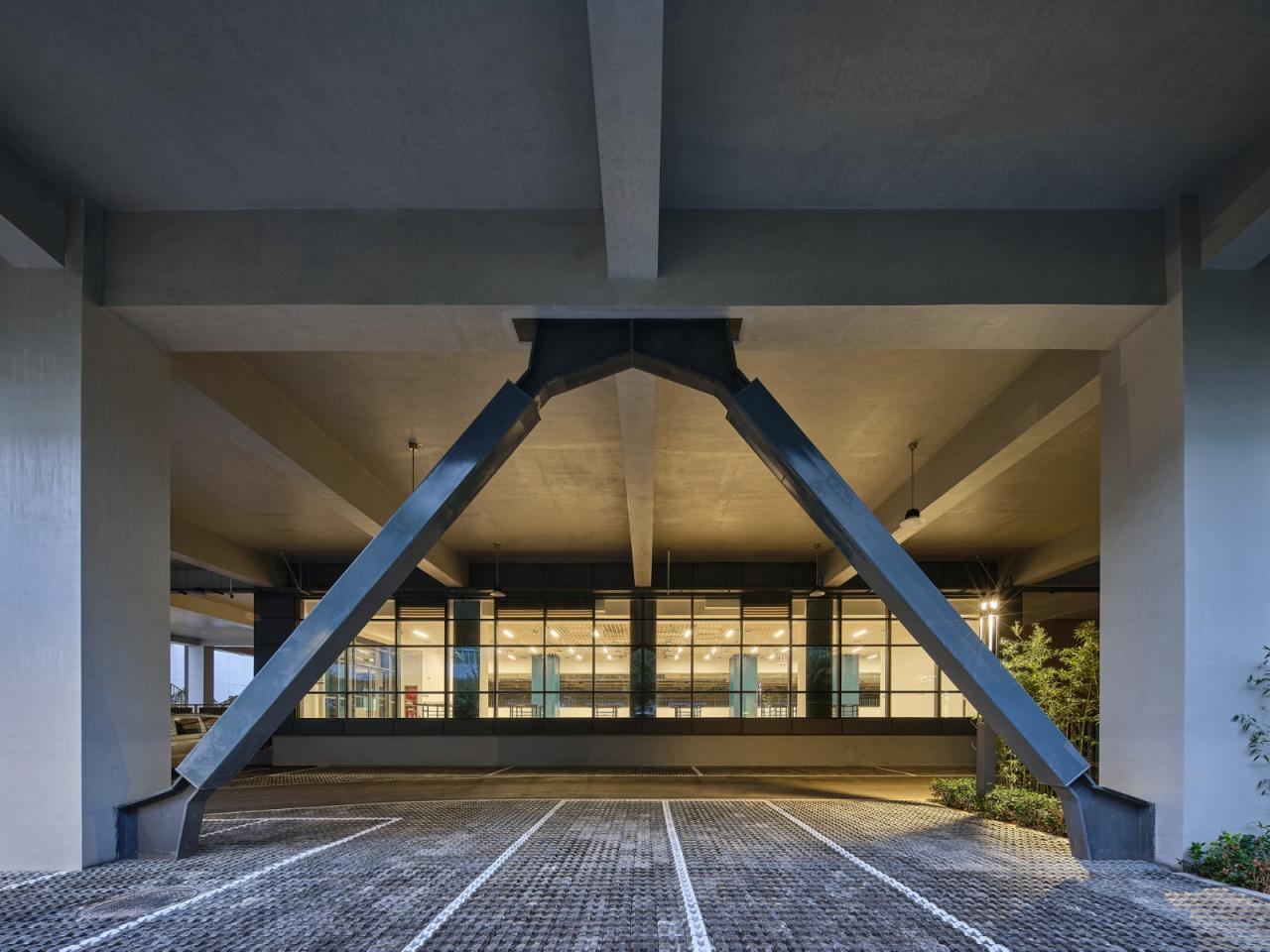 BIM建筑|西安高新第一中学(高中部)改扩建 / 中国建筑西北设计研究院 屈培青工作室 BIM建筑|西安高新第一中学(高中部)改扩建 / 中国建筑西北设计研究院 屈培青工作室
