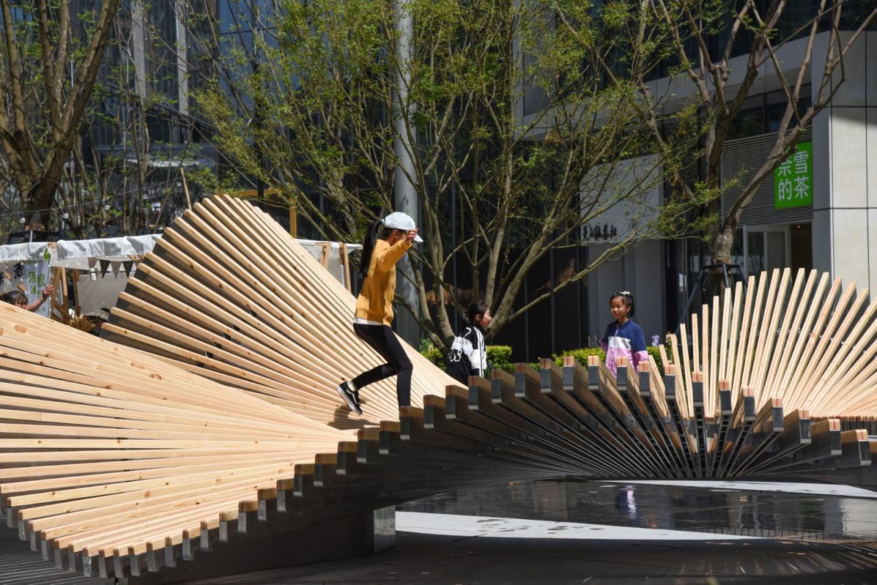 BIM建筑|一片落入绿洲的花瓣 / 成都直现建筑设计 BIM建筑|一片落入绿洲的花瓣 / 成都直现建筑设计