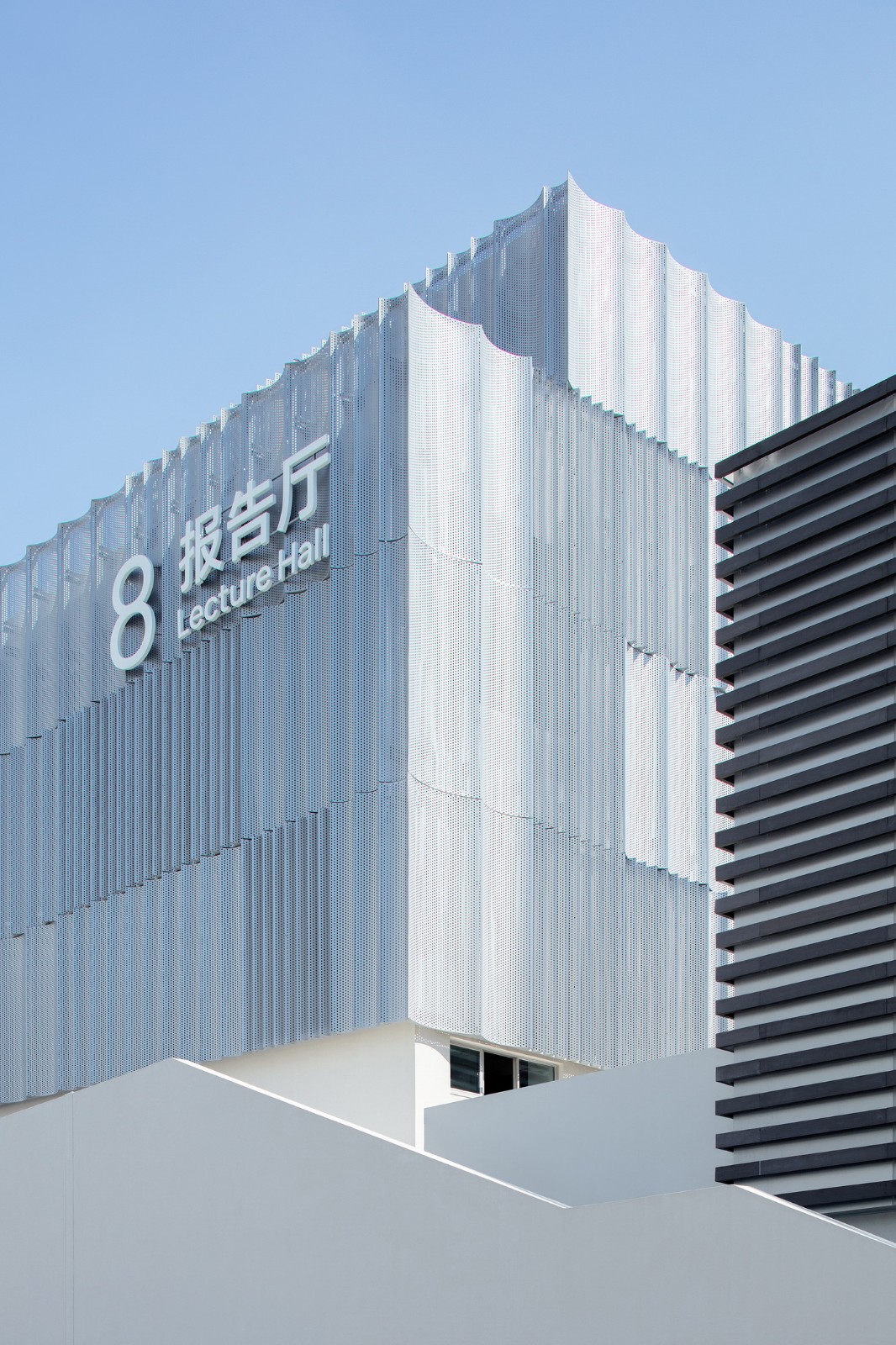 BIM建筑|宁波市古林职业高级中学:少年的无限剧本 / ARCHIS(如是)建筑设计事务所 BIM建筑|宁波市古林职业高级中学:少年的无限剧本 / ARCHIS(如是)建筑设计事务所