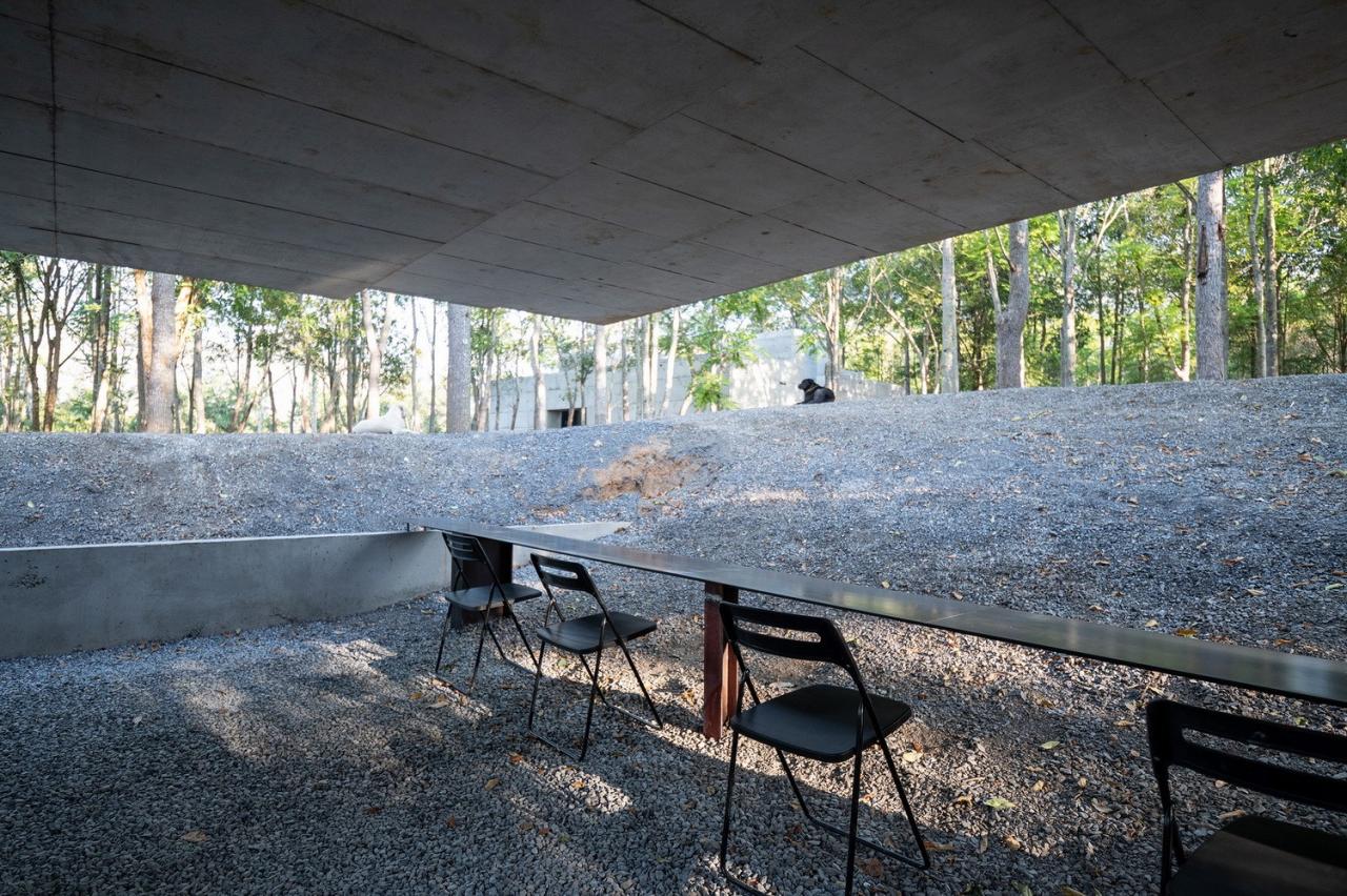 BIM建筑|黄之迷你咖啡厅 / JOYS Architects BIM建筑|黄之迷你咖啡厅 / JOYS Architects