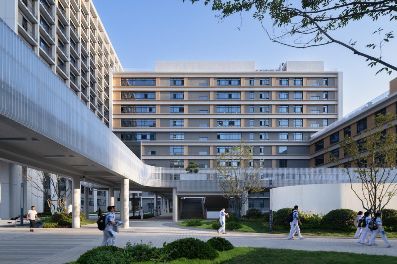 BIM建筑|西安高新第一中学(高中部)改扩建 / 中国建筑西北设计研究院 屈培青工作室 BIM建筑|西安高新第一中学(高中部)改扩建 / 中国建筑西北设计研究院 屈培青工作室