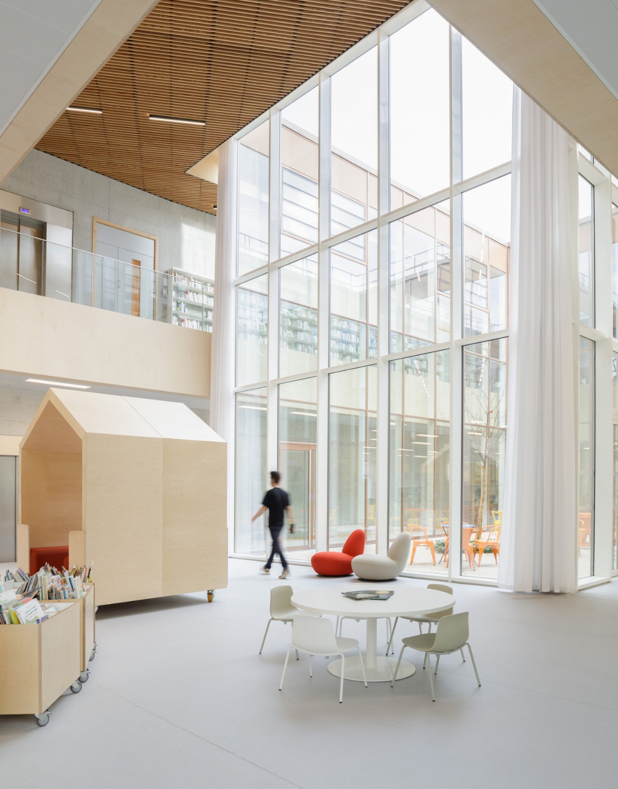 BIM建筑|Sainte-Geneviève- des-Bois 媒体图书馆 / archi5 + Calmm architecture BIM建筑|Sainte-Geneviève- des-Bois 媒体图书馆 / archi5 + Calmm architecture