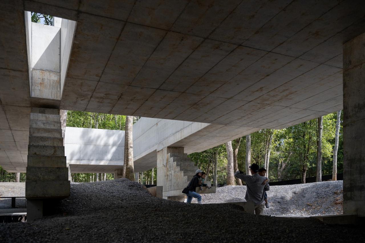 BIM建筑|黄之迷你咖啡厅 / JOYS Architects BIM建筑|黄之迷你咖啡厅 / JOYS Architects