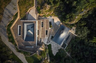 BIM建筑|大舍工作室完成长城旁的佛寺-BIM建筑网