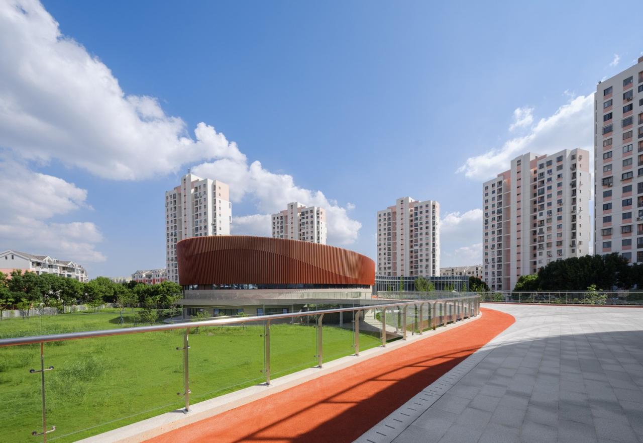 BIM建筑|上海三林懿德社区文体中心:“镶嵌”在社区当中的一站式“体育+”公园 / 三益中国 BIM建筑|上海三林懿德社区文体中心:“镶嵌”在社区当中的一站式“体育+”公园 / 三益中国