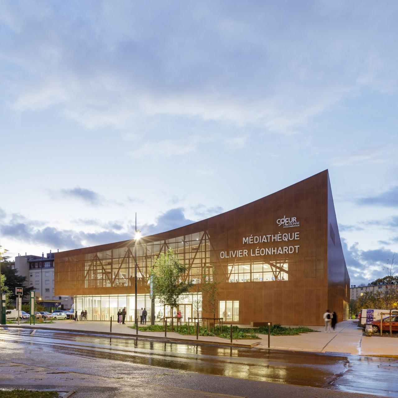 BIM建筑|Sainte-Geneviève- des-Bois 媒体图书馆 / archi5 + Calmm architecture BIM建筑|Sainte-Geneviève- des-Bois 媒体图书馆 / archi5 + Calmm architecture
