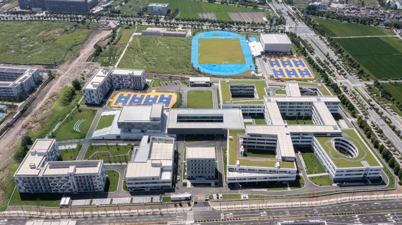 BIM建筑|宁波市古林职业高级中学:少年的无限剧本 / ARCHIS(如是)建筑设计事务所 BIM建筑|宁波市古林职业高级中学:少年的无限剧本 / ARCHIS(如是)建筑设计事务所