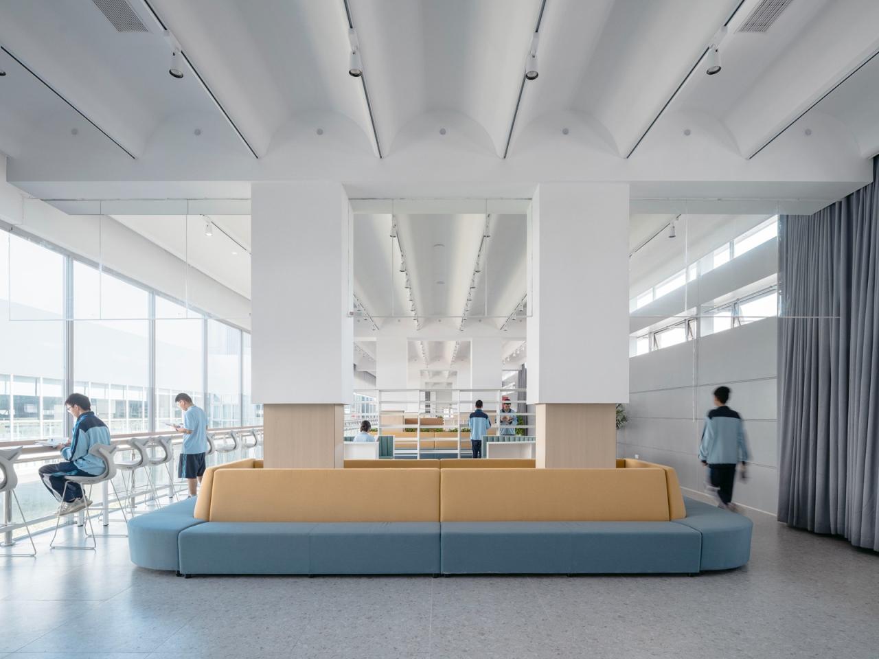 BIM建筑|宁波市古林职业高级中学:少年的无限剧本 / ARCHIS(如是)建筑设计事务所 BIM建筑|宁波市古林职业高级中学:少年的无限剧本 / ARCHIS(如是)建筑设计事务所