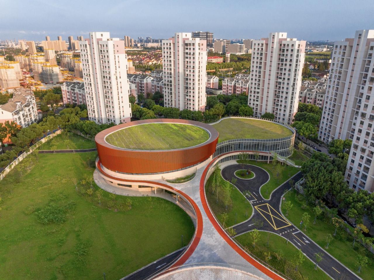 BIM建筑|上海三林懿德社区文体中心:“镶嵌”在社区当中的一站式“体育+”公园 / 三益中国 BIM建筑|上海三林懿德社区文体中心:“镶嵌”在社区当中的一站式“体育+”公园 / 三益中国