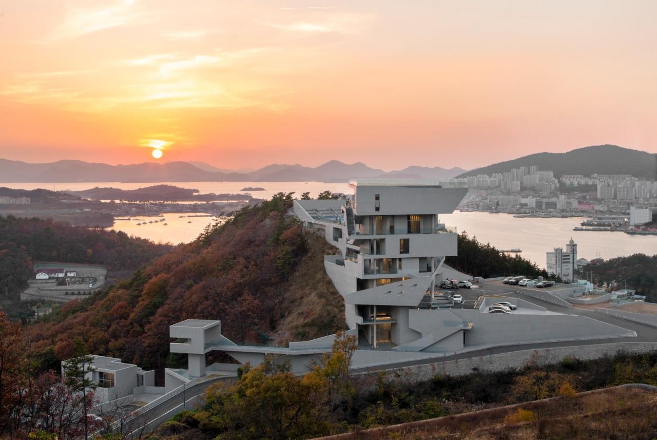 BIM建筑|港口堡垒 / IDMM Architects BIM建筑|港口堡垒 / IDMM Architects