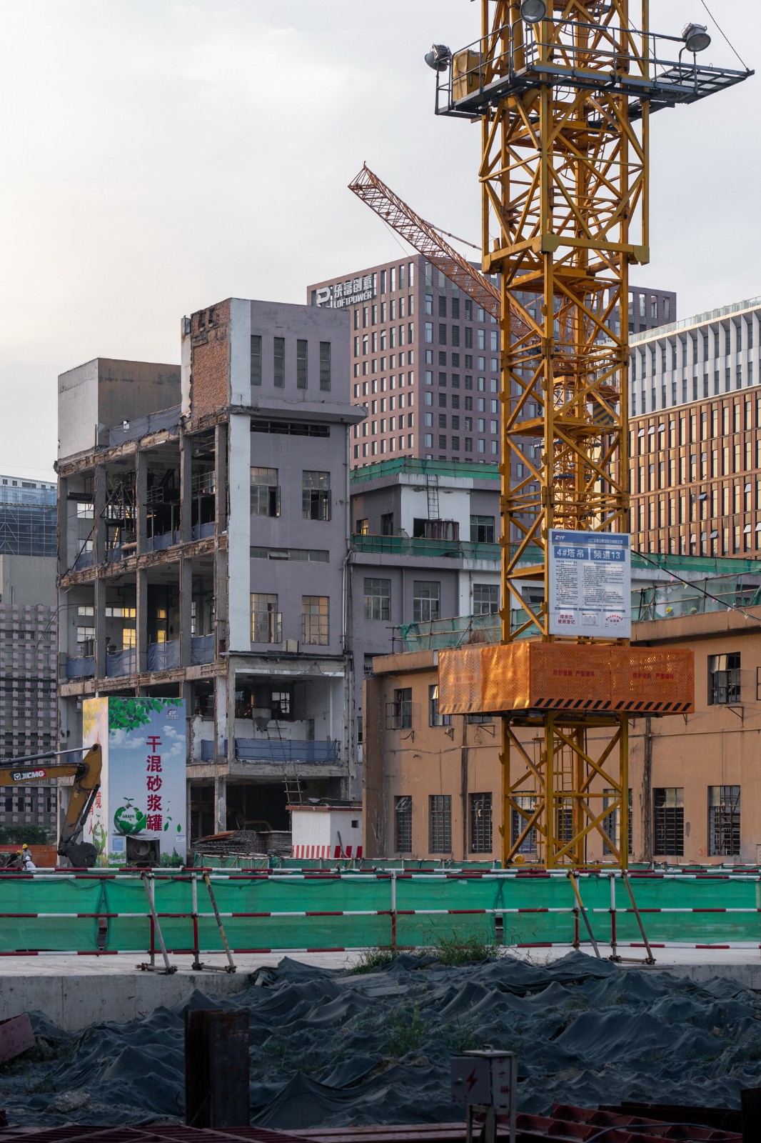 BIM建筑|金缮城市,生机街区:杭州LOFT49产业遗存更新 / 朱培栋-line+建筑事务所 BIM建筑|金缮城市,生机街区:杭州LOFT49产业遗存更新 / 朱培栋-line+建筑事务所