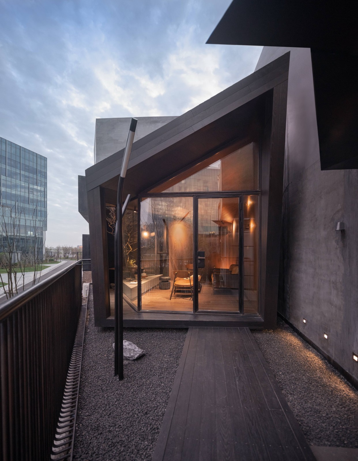 BIM建筑|夹缝中的建筑,上海 / 本哲建筑 BIM建筑|夹缝中的建筑,上海 / 本哲建筑