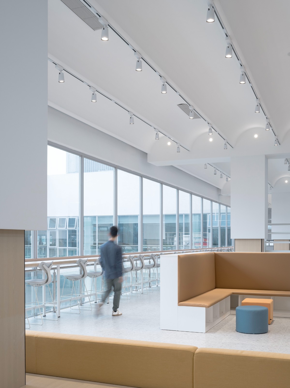 BIM建筑|宁波市古林职业高级中学:少年的无限剧本 / ARCHIS(如是)建筑设计事务所 BIM建筑|宁波市古林职业高级中学:少年的无限剧本 / ARCHIS(如是)建筑设计事务所