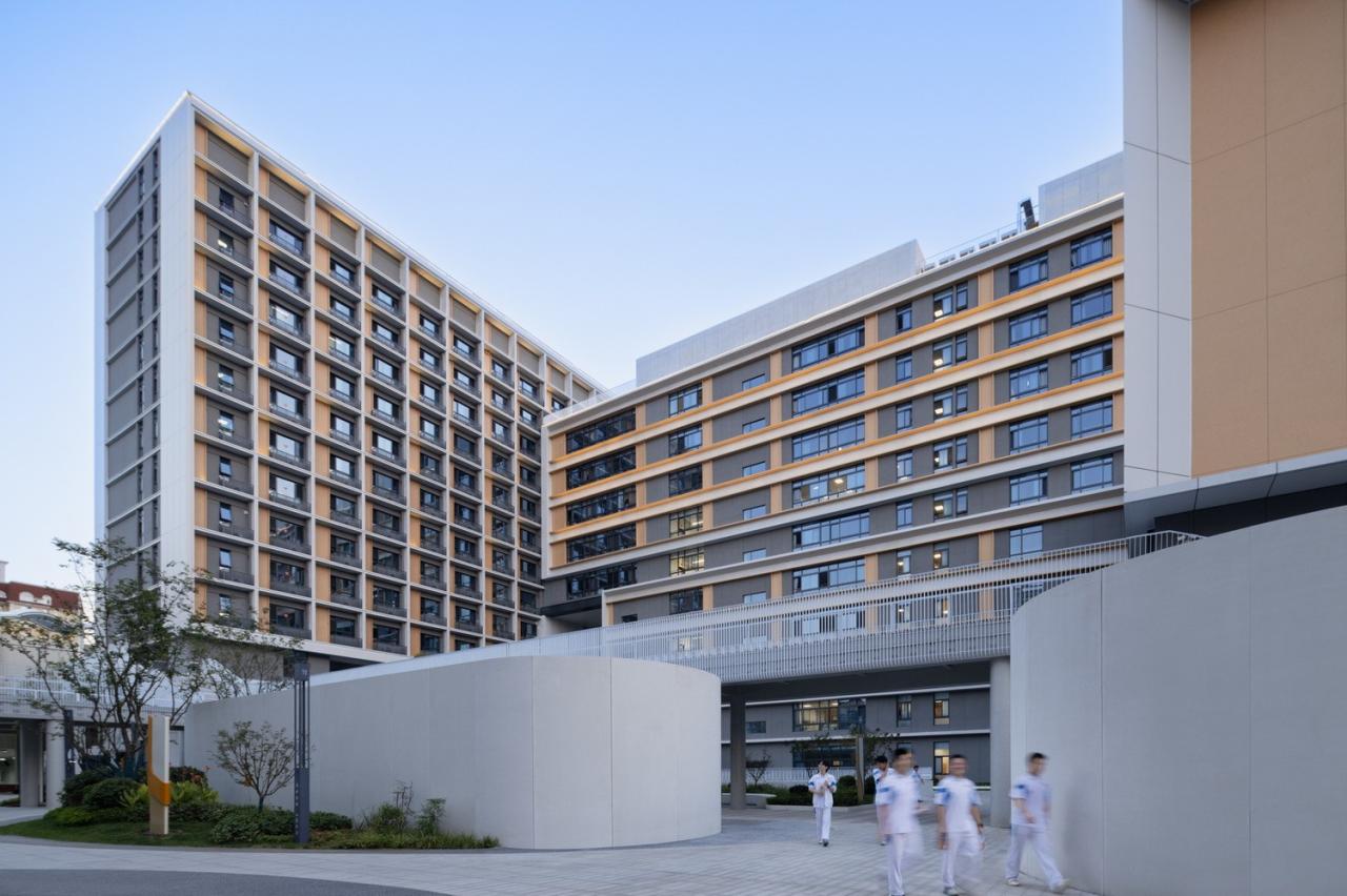 BIM建筑|西安高新第一中学(高中部)改扩建 / 中国建筑西北设计研究院 屈培青工作室 BIM建筑|西安高新第一中学(高中部)改扩建 / 中国建筑西北设计研究院 屈培青工作室