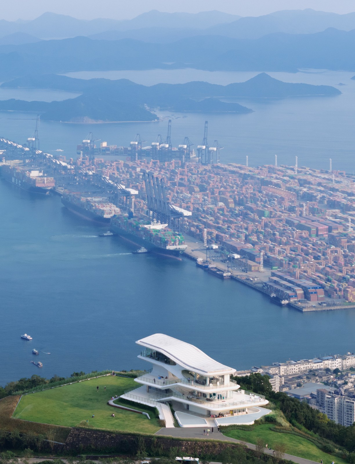 BIM建筑|孟凡浩深圳首作,山海新地标,盐田云海驿站 / line+建筑事务所 BIM建筑|孟凡浩深圳首作,山海新地标,盐田云海驿站 / line+建筑事务所