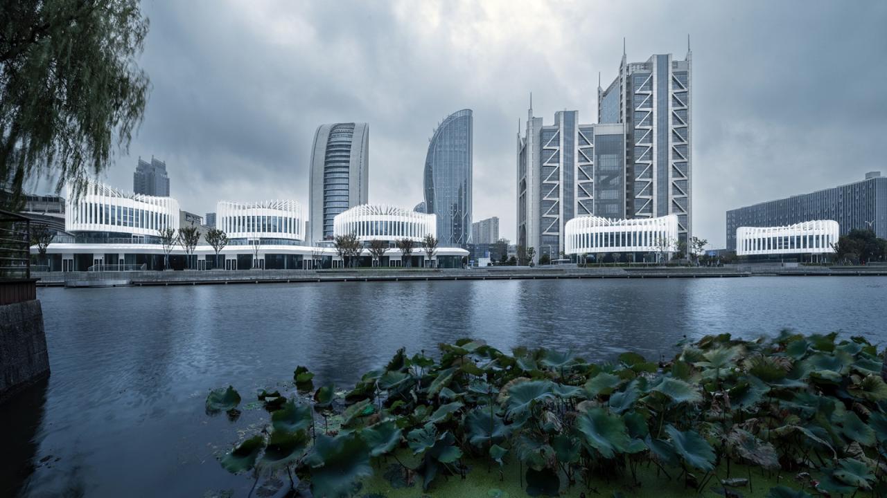 BIM建筑|兰花阁:九流渡滨河艺术街区 / UUA建筑师事务所 BIM建筑|兰花阁:九流渡滨河艺术街区 / UUA建筑师事务所