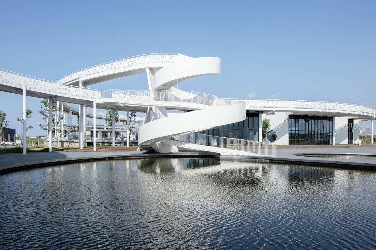 BIM建筑|宜兴城市污水资源概念厂 / 清华院 素朴工作室 BIM建筑|宜兴城市污水资源概念厂 / 清华院 素朴工作室
