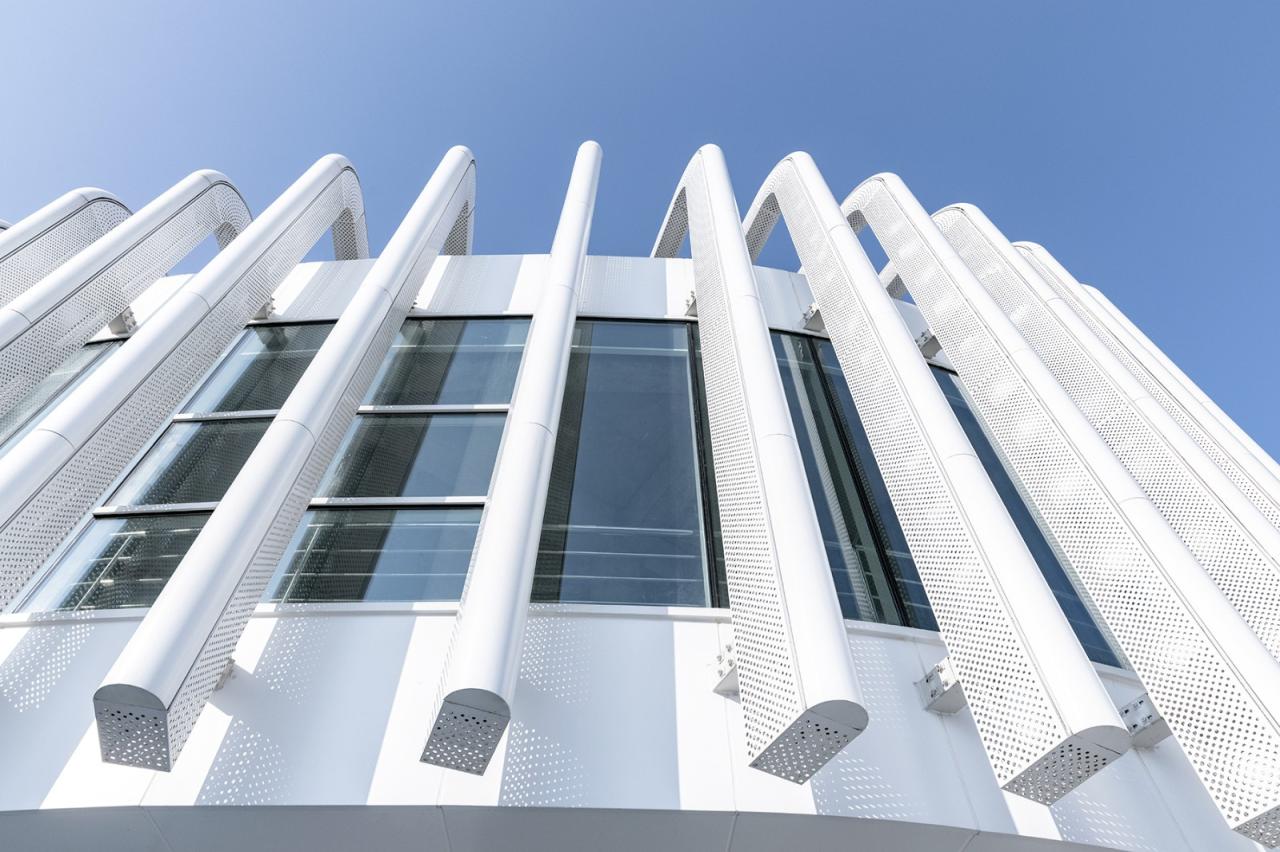 BIM建筑|兰花阁:九流渡滨河艺术街区 / UUA建筑师事务所 BIM建筑|兰花阁:九流渡滨河艺术街区 / UUA建筑师事务所