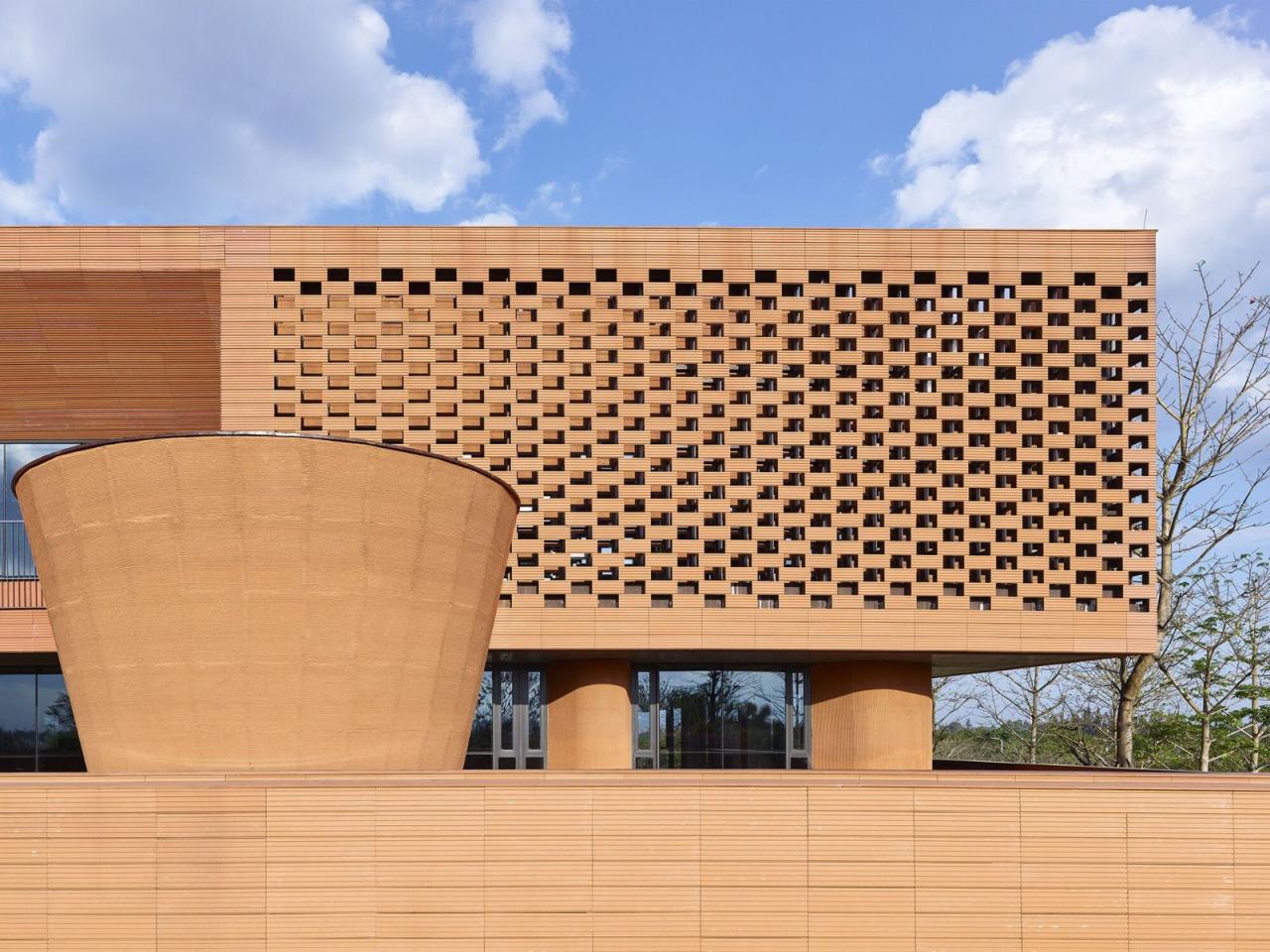 BIM建筑|海南生态智慧新城数字市政厅 / 清华大学建筑设计研究院 素朴建筑工作室 BIM建筑|海南生态智慧新城数字市政厅 / 清华大学建筑设计研究院 素朴建筑工作室