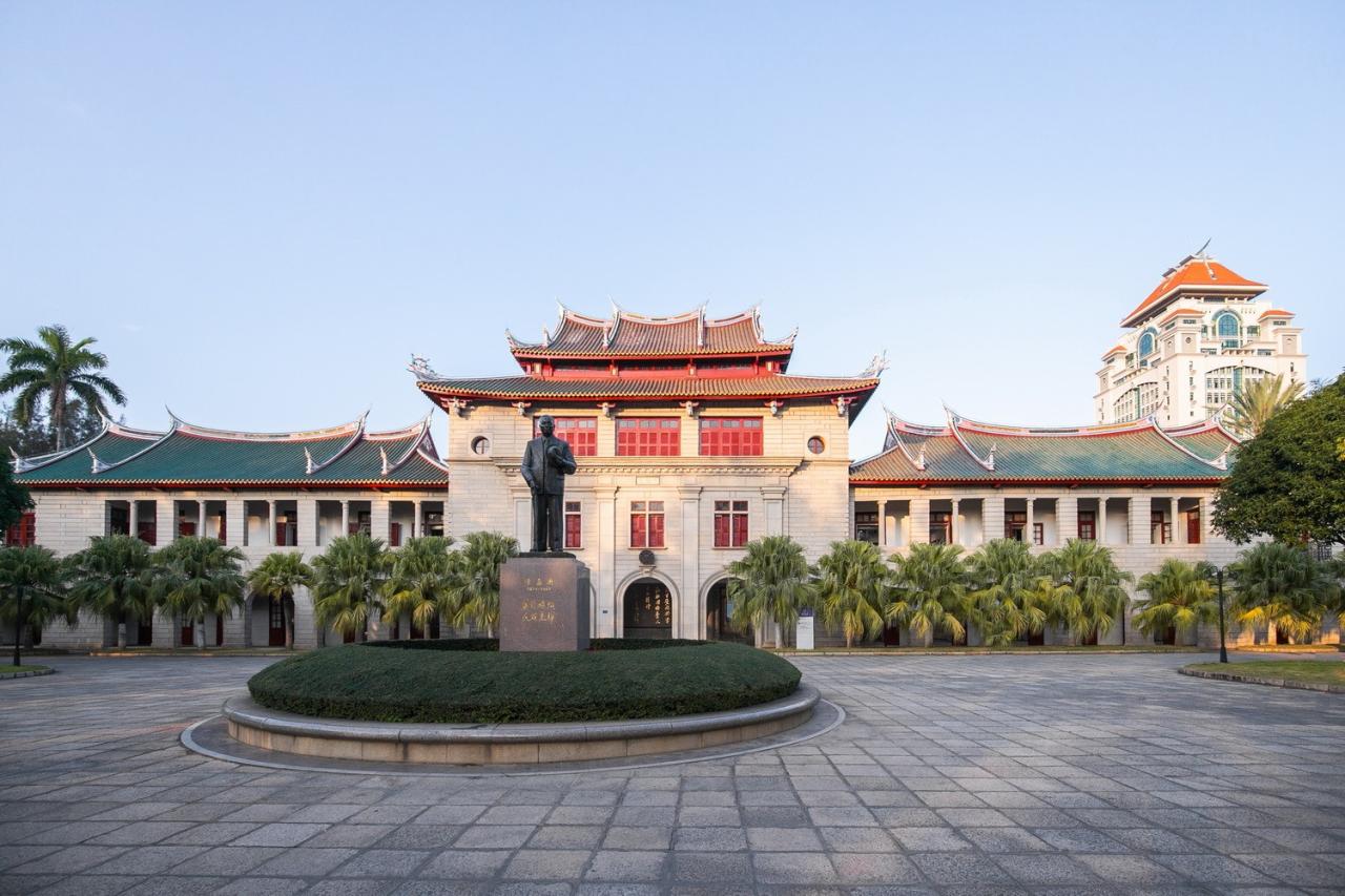 BIM建筑|厦门大学翔安校区中部学生食堂(思源餐厅)/ 厦门大学建筑设计研究院有限公司(AUAD) BIM建筑|厦门大学翔安校区中部学生食堂(思源餐厅)/ 厦门大学建筑设计研究院有限公司(AUAD)