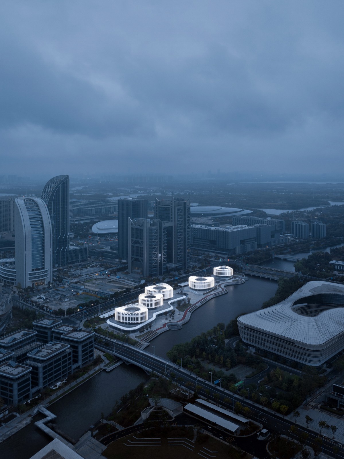BIM建筑|兰花阁:九流渡滨河艺术街区 / UUA建筑师事务所 BIM建筑|兰花阁:九流渡滨河艺术街区 / UUA建筑师事务所