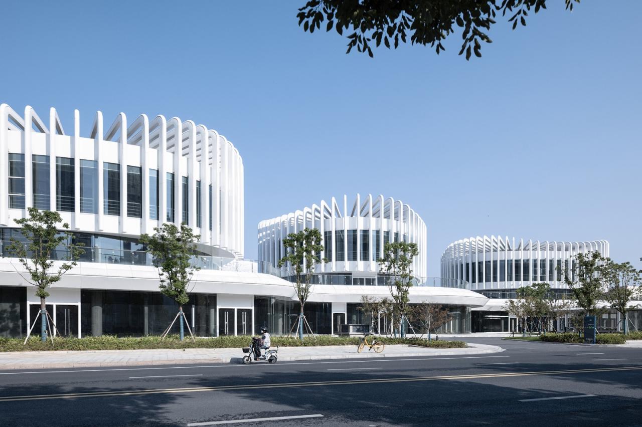 BIM建筑|兰花阁:九流渡滨河艺术街区 / UUA建筑师事务所 BIM建筑|兰花阁:九流渡滨河艺术街区 / UUA建筑师事务所