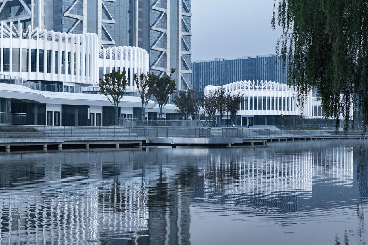 BIM建筑|兰花阁:九流渡滨河艺术街区 / UUA建筑师事务所 BIM建筑|兰花阁:九流渡滨河艺术街区 / UUA建筑师事务所