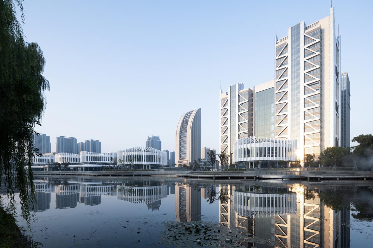 BIM建筑|兰花阁:九流渡滨河艺术街区 / UUA建筑师事务所 BIM建筑|兰花阁:九流渡滨河艺术街区 / UUA建筑师事务所