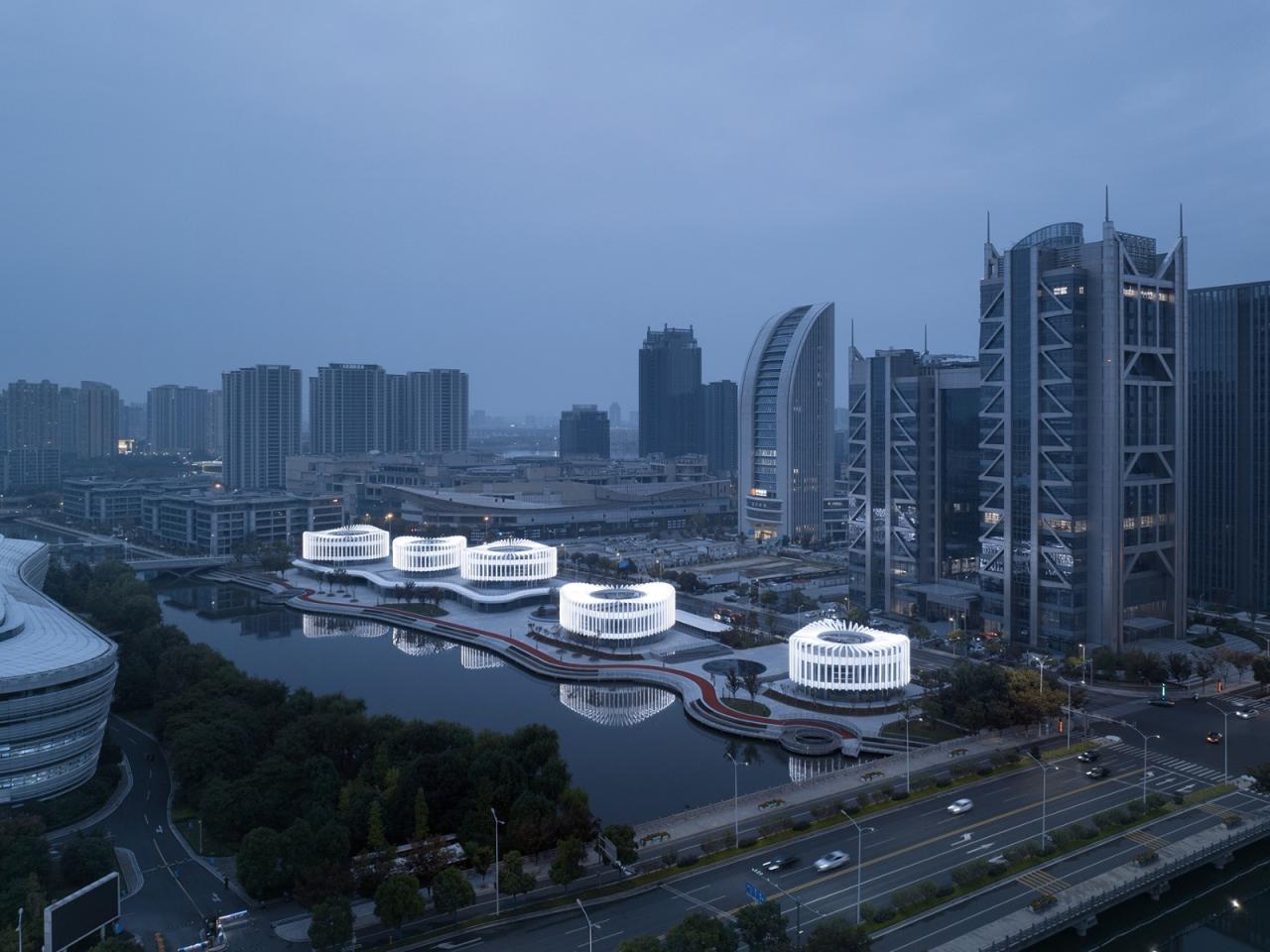BIM建筑|兰花阁:九流渡滨河艺术街区 / UUA建筑师事务所 BIM建筑|兰花阁:九流渡滨河艺术街区 / UUA建筑师事务所