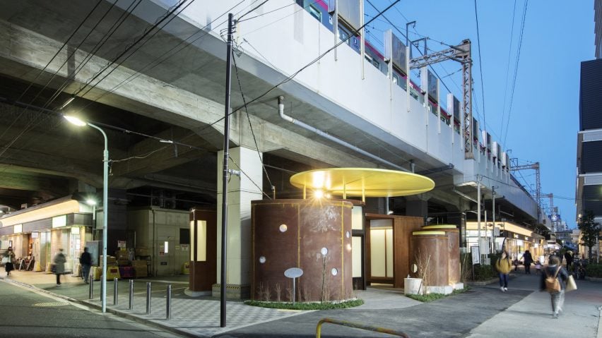 BIM建筑|小林纯子设计亮黄色圆盘顶耐候钢厕所 BIM建筑|小林纯子设计亮黄色圆盘顶耐候钢厕所