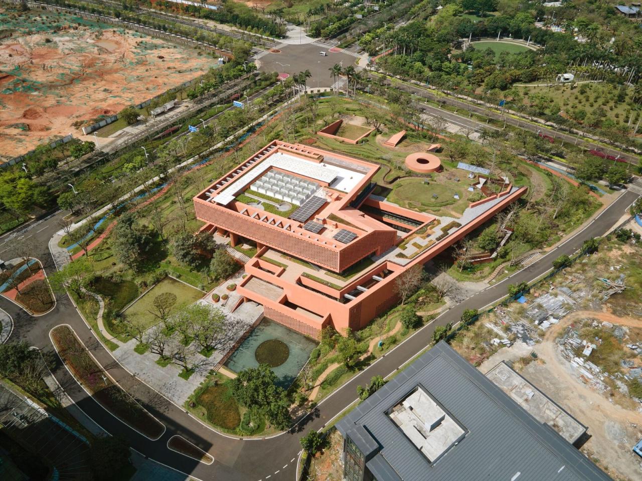 BIM建筑|海南生态智慧新城数字市政厅 / 清华大学建筑设计研究院 素朴建筑工作室 BIM建筑|海南生态智慧新城数字市政厅 / 清华大学建筑设计研究院 素朴建筑工作室