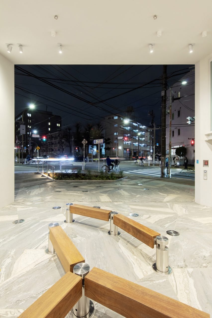 BIM建筑|迈尔斯·彭宁顿将东京厕所打造成当地社区的中心 BIM建筑|迈尔斯·彭宁顿将东京厕所打造成当地社区的中心